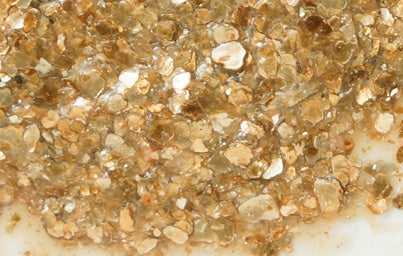 Gold Mica Flake (Large) (Golden Acrylic Heavy Body)